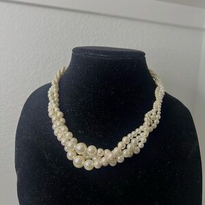 Vintage RMN Faux Pearl Twist Necklace. gold tone clasp closure.